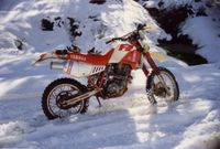 08.- Yamaha TT 350